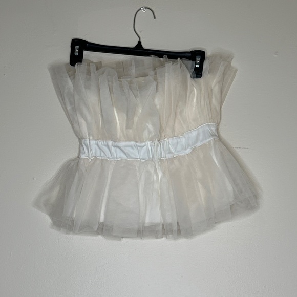 MARBLE Cream Tulle Strapless Top - Picture 3 of 5